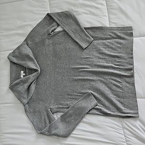 Crown & Ivy Women's Gray Cowl Neck Sweater Size M